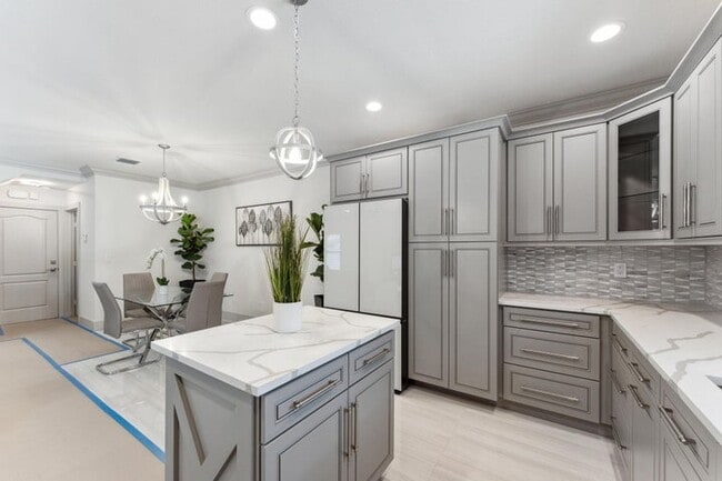 Photo - 522 Lucky Ln