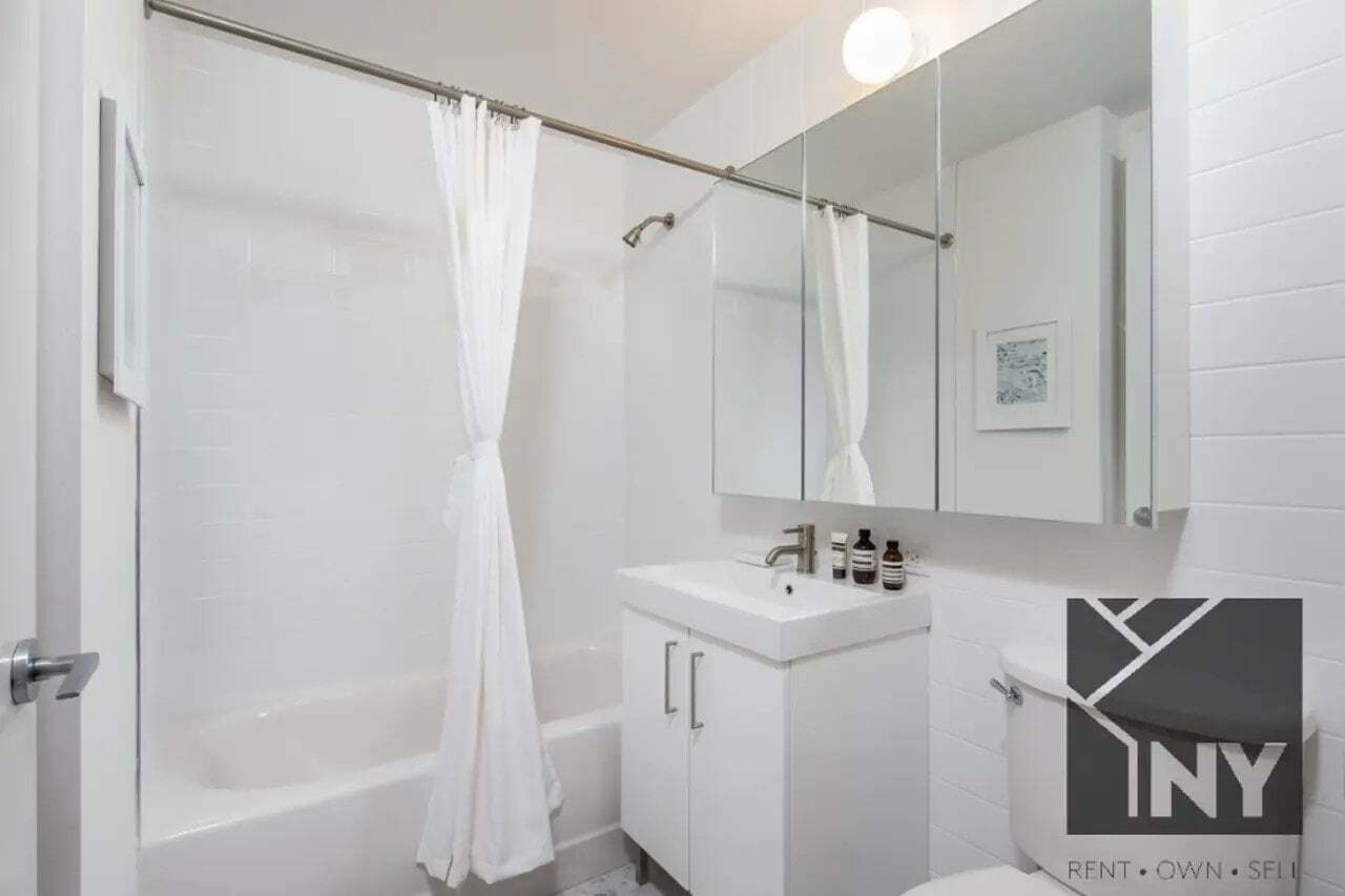 Photo - 20 William St Unidad 2403