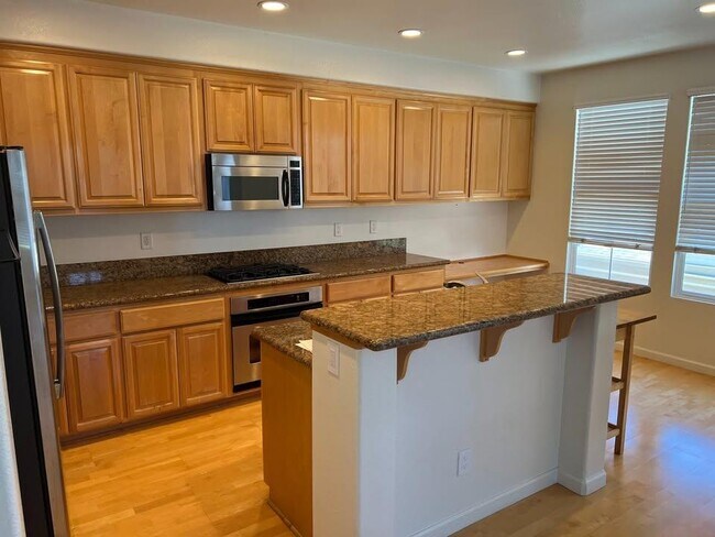 Photo - 11 Royal Oak Ct