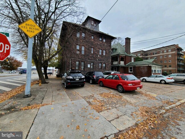 Photo - 901 N Front St Unidad 4R