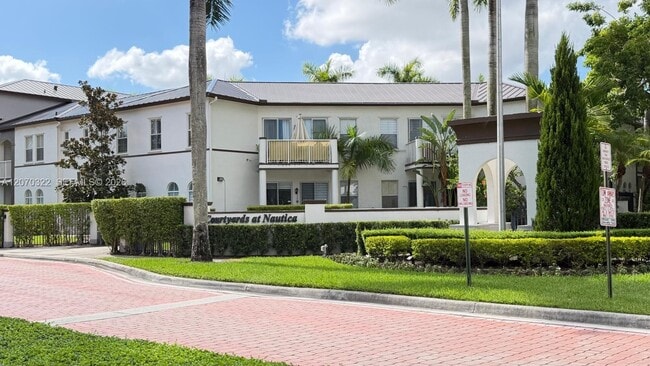 Building Photo - 4435 SW 160th Ave Unit 210