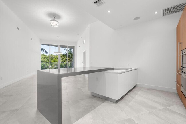Photo - 701 N Fort Lauderdale Beach Blvd Unit 214