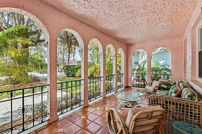 Photo - 217 Coconut Ave