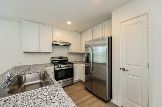 Photo - 12014 Overton Wy