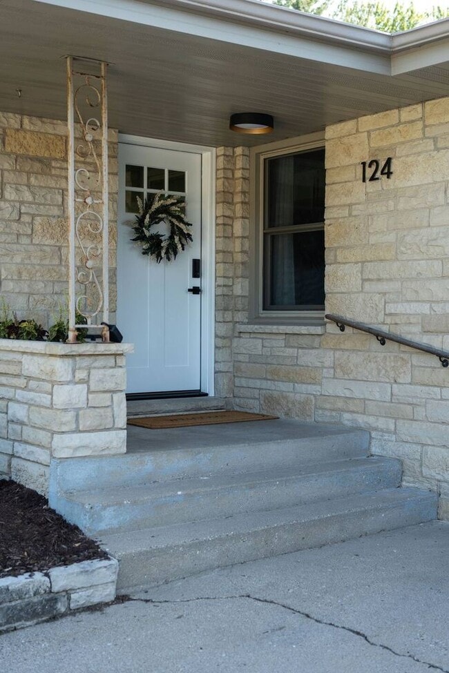 Photo - Updated 3 bedroom Delafield ranch