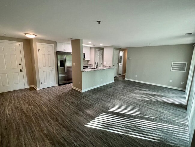 Photo - University Spacious 1st floor Condo