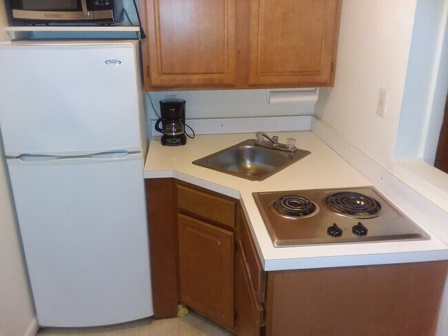 81 Saint Botolph St Unit 1