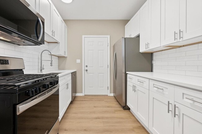 Photo - 3311 N Ravenswood Ave Unit 2