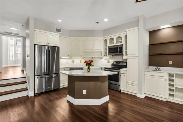 Photo - 3235 Cole Ave Unit 105