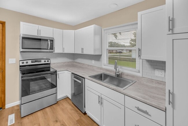 Photo - 515 Maddox Dr