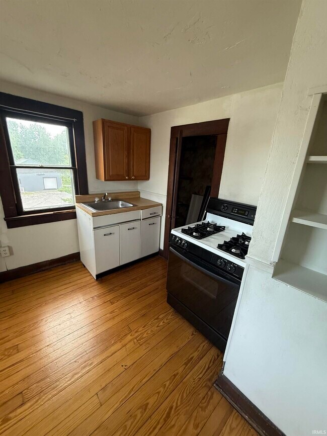 Photo - 515 W Kirkwood Ave