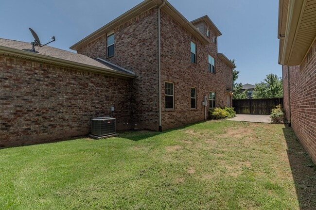 Photo - 537 N Salem Rd