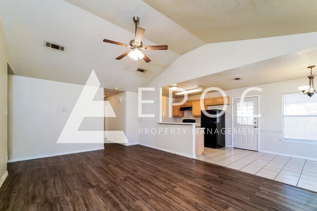Photo - 2507 Lain Dr