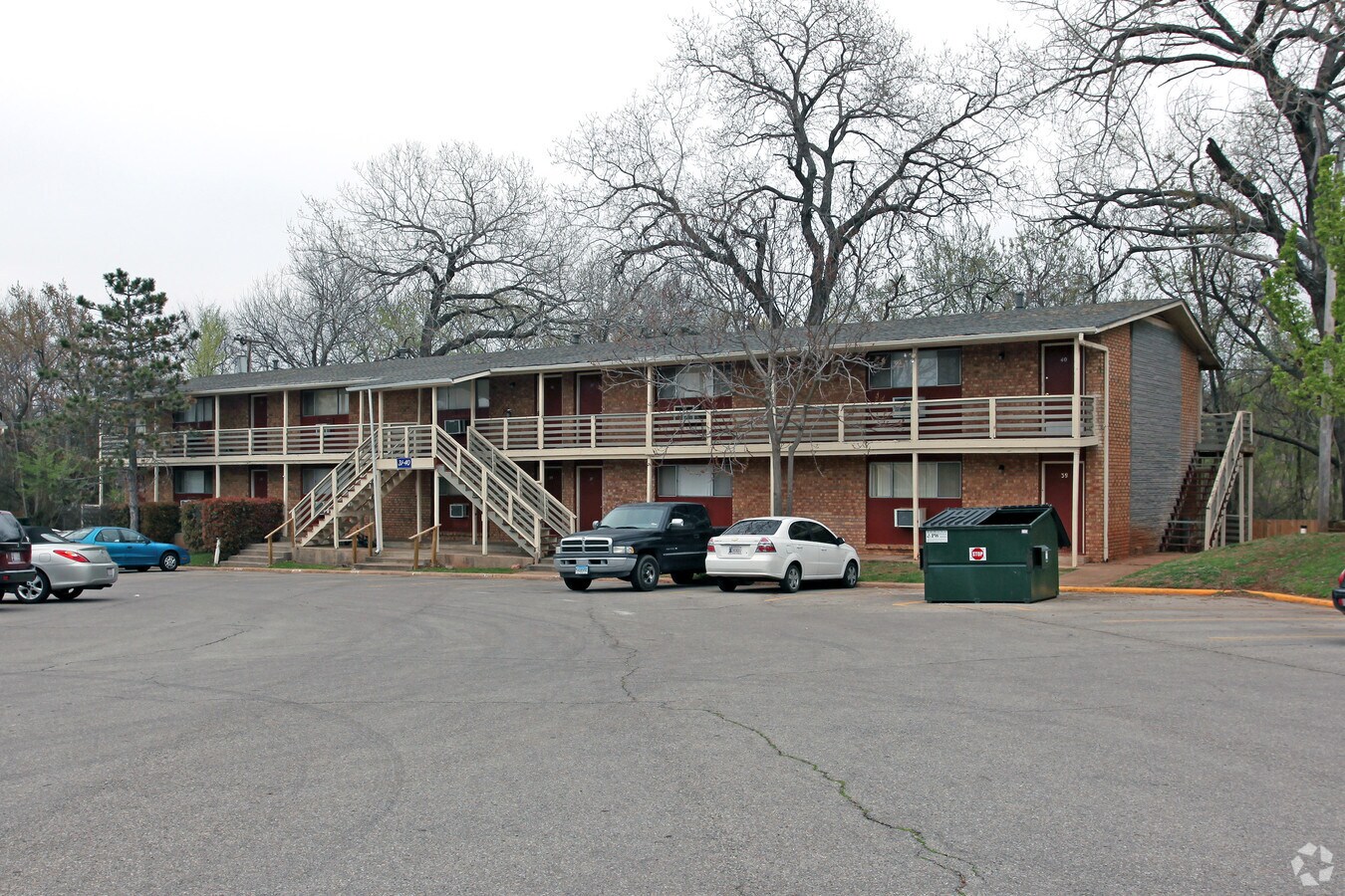 University Park Apartments - University Park Apartments