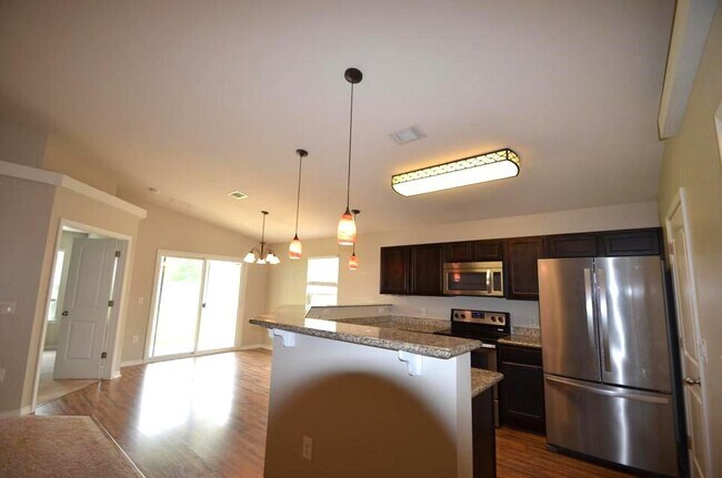 8197 Sierra St
