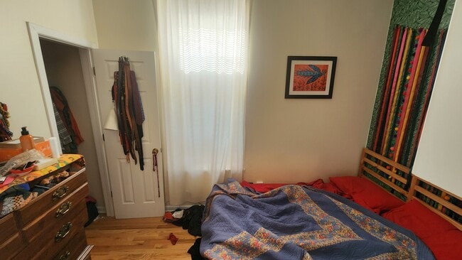 Photo - 1114 N Rockwell St Unit 1