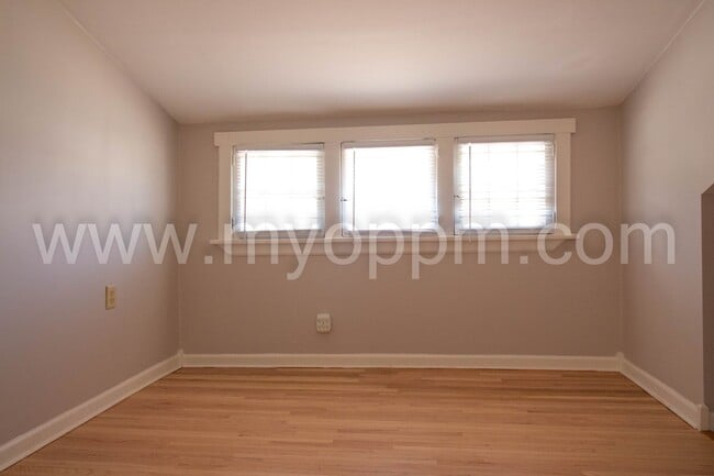 Photo - 4202 Barker Ave Unit 4202/02