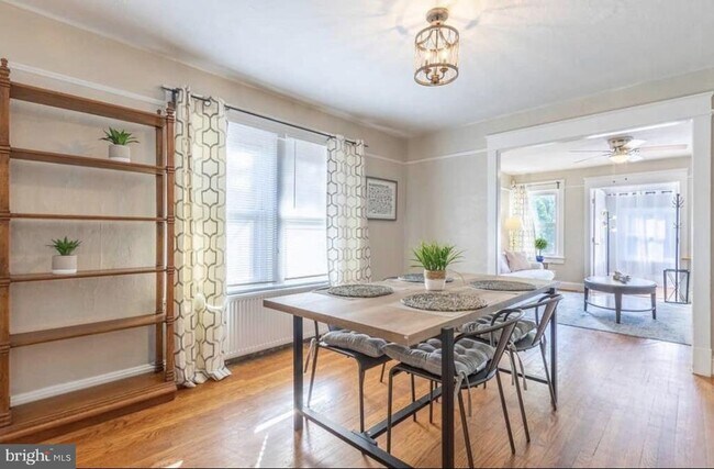 Photo - 208 E Duncan Ave