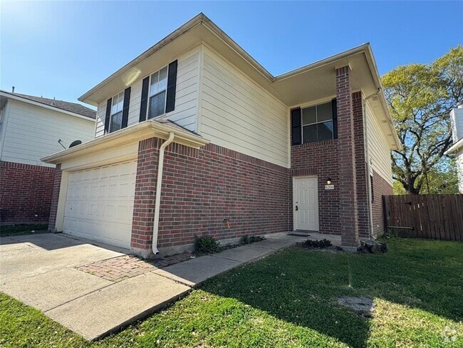 Building Photo - 8266 Golf Green Cir Rental