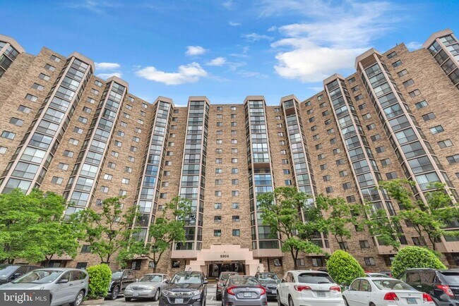 Photo - 5904 Mt Eagle Dr Apartment Unit 917