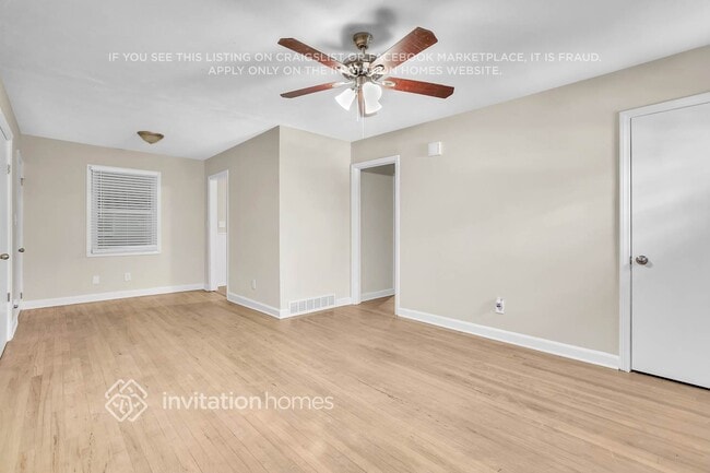 Photo - 2885 Gresham Rd S E