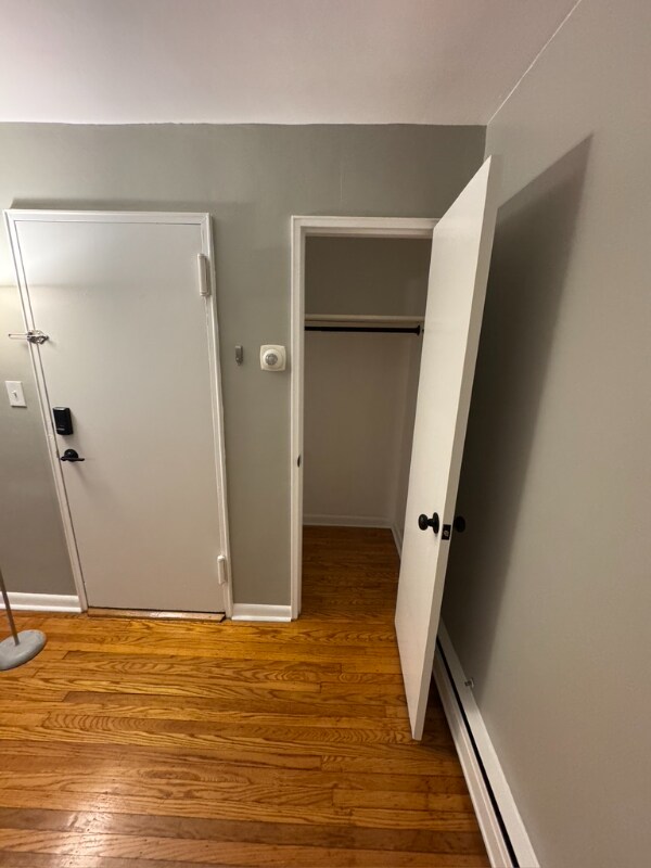 7231 Oxford Ave Unit 4