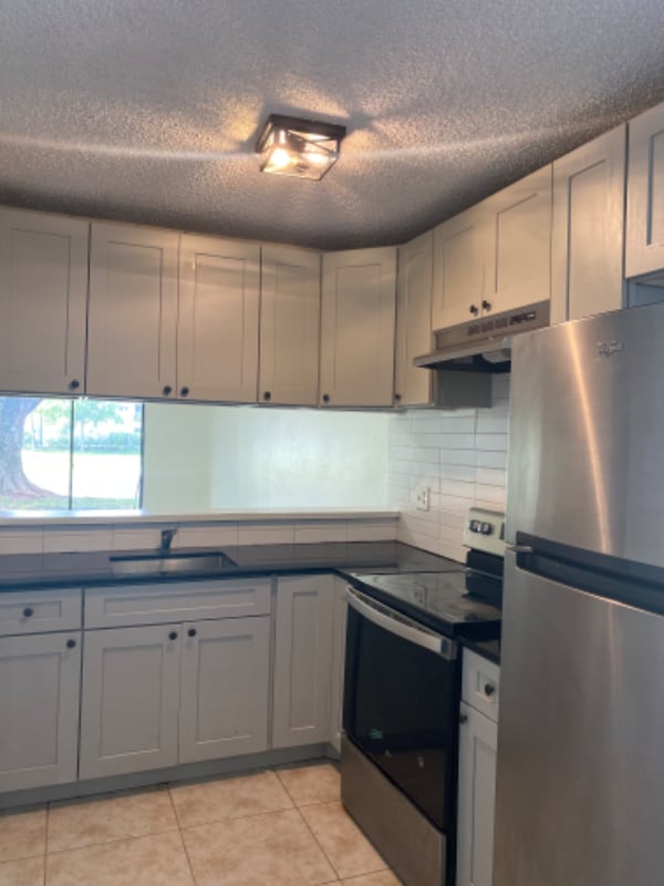 Photo - 4136 Lakeside Dr