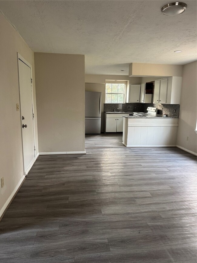 Photo - 1478 Apache Dr