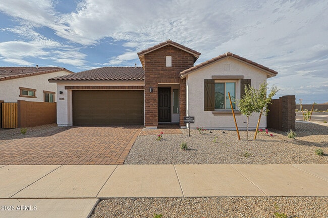 Building Photo - 14746 W Smoketree Dr