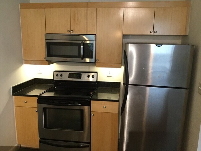 Photo - 1101 W Marshall St Unit Apt 133