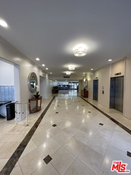 Photo - 600 W 9th St Unit 607