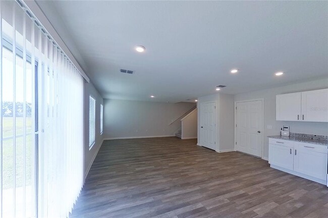 Photo - 1762 Nebraska Loop