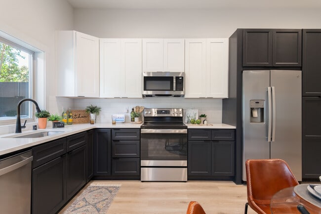 Hidden Hills Condominiums