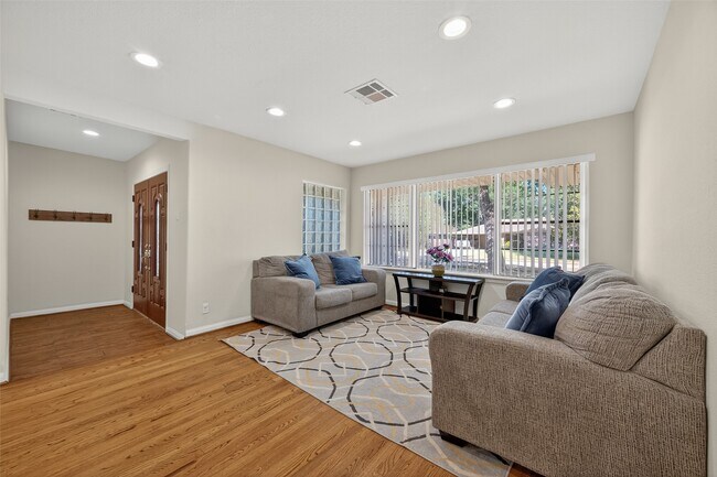 Photo - 4045 Osby Dr