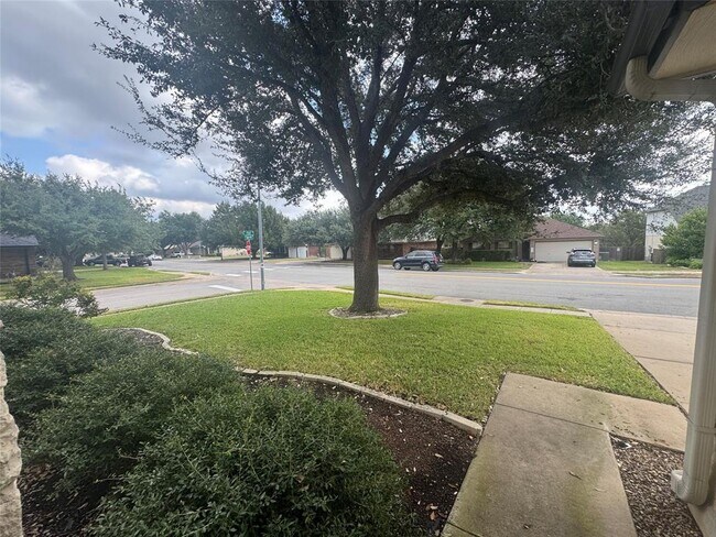 Photo - 3816 Eagles Nest St