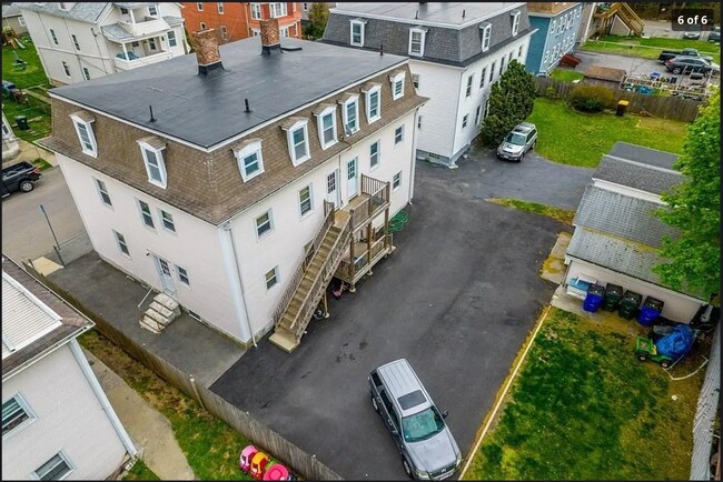 Photo - 197 Tripp St Unidad 2