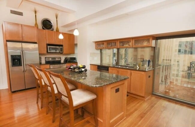 Photo - 1101 Walnut St Unit Wall Street Towers