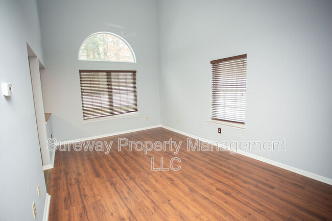 Photo - 51 Meadow Ct Townhome