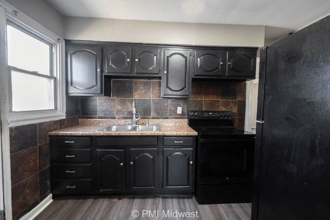 Photo - 1937 King Ave