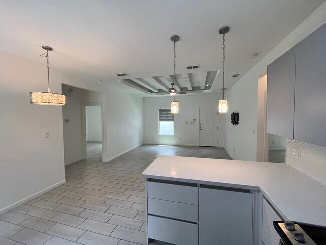 Photo - 1723 W Marlin St Unidad 2