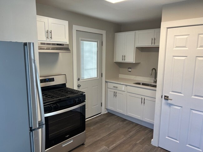 Photo - 2 Bedroom House for Rent in Lake Station