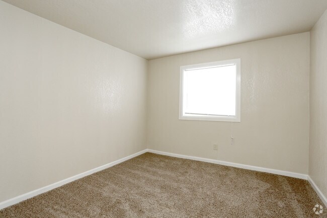 2 Bedroom - Second Bedroom