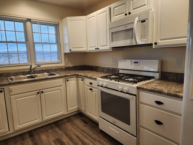 Photo - 277 Red Tail Rdg