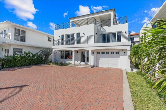 Photo - 1807 N Fort Lauderdale Beach Blvd