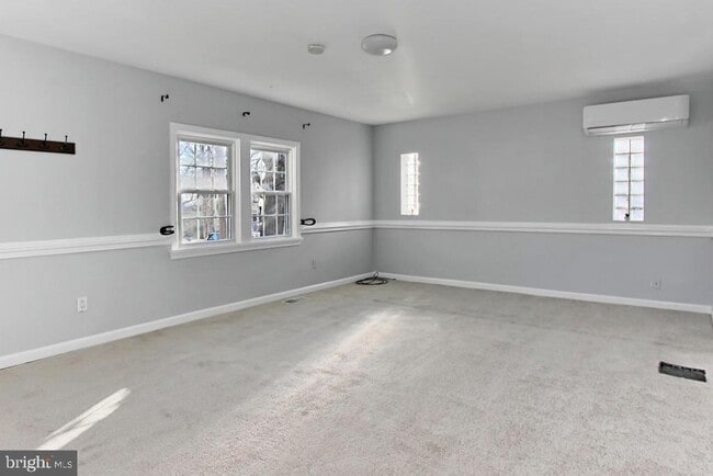 Photo - 2104 S Nelson St