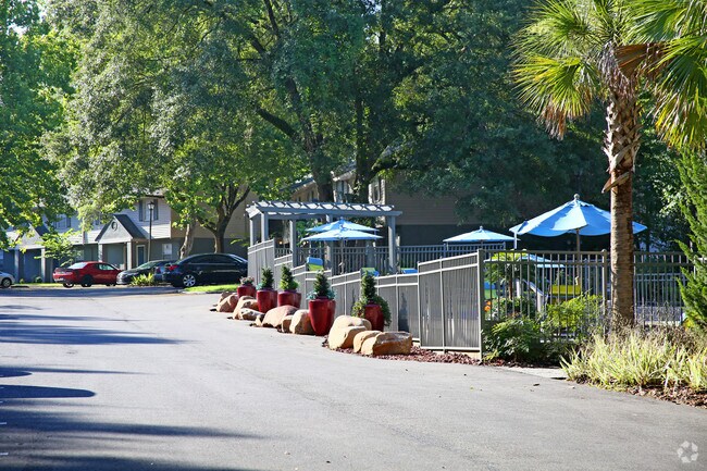 Townhomes at 770
