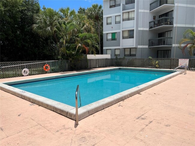 Building Photo - 1850 N Congress Ave Unit 409