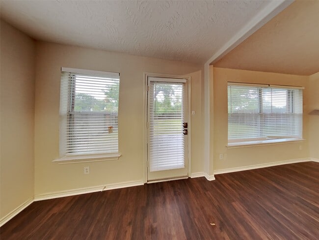 Photo - 7015 Atasca Creek Dr