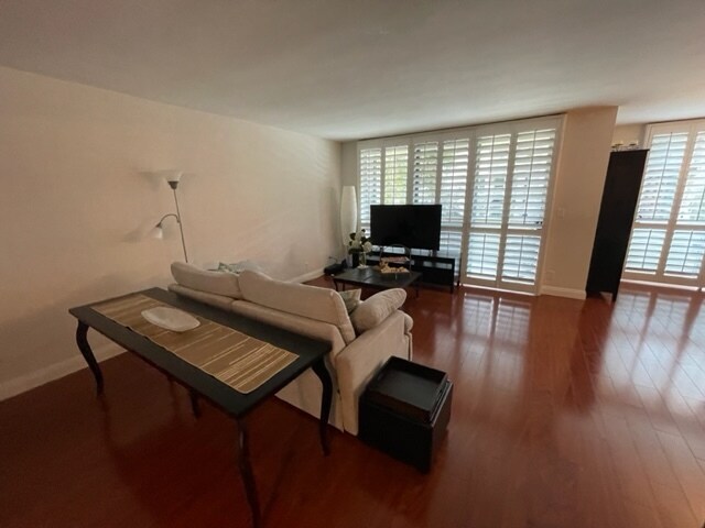 Living room - 11970 Montana Ave Unit 106