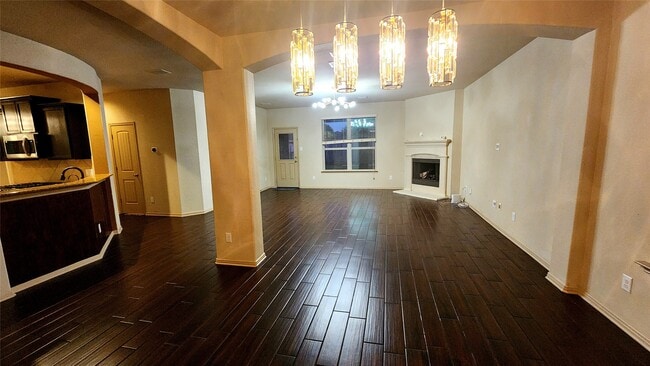 Photo - 4003 Hans St